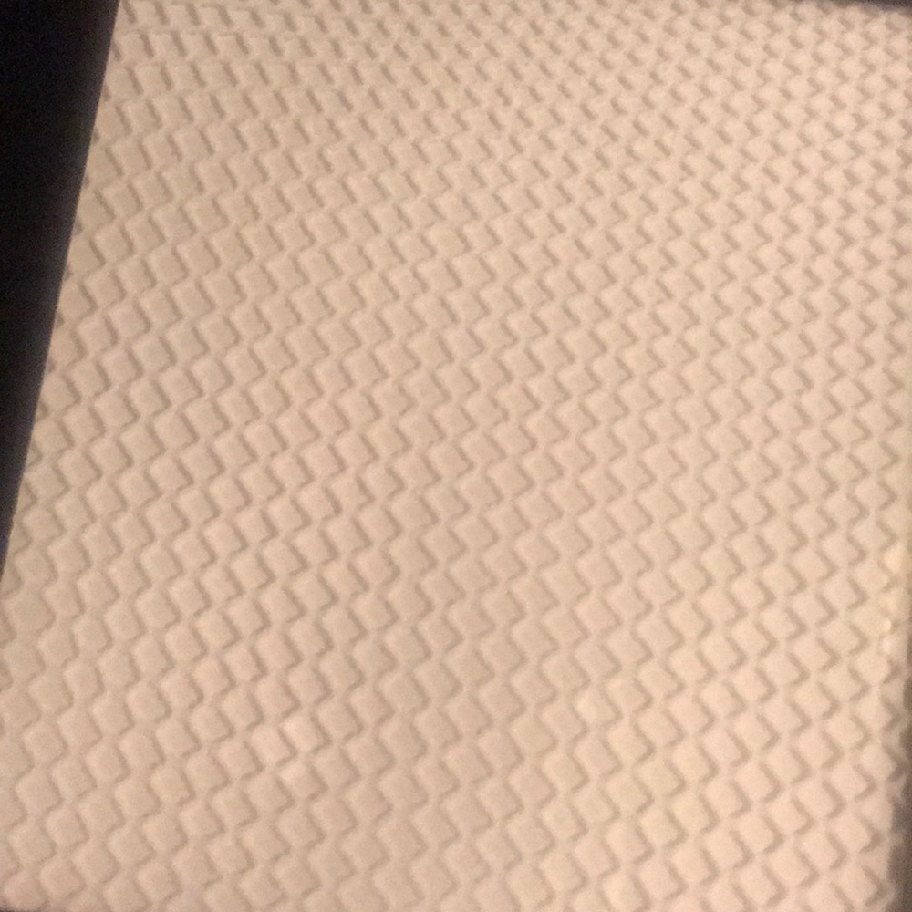 NEW Fishnet tights - Picture 2 of 3